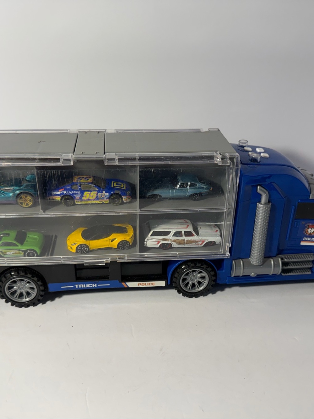 Police Car Carrier Storage Truck + 12 Hot Wheels Lot